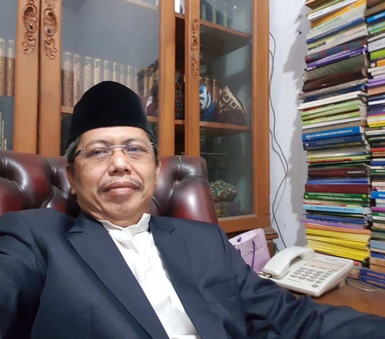 KH Nuralam, Sekretaris Umum MUI Kabupaten Tangerang (Sumber Foto : Zal)