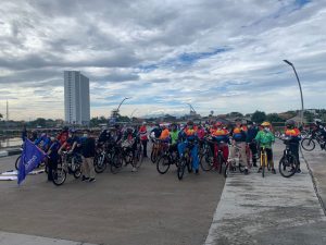 Puncak HUT NasDem Kota Bekasi, Gelar Gowes Fun Bike For Family