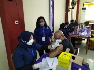 Dorong Vaksinasi Booster, Nasdem Kota Bekasi Gelar Vaksinasi Massal