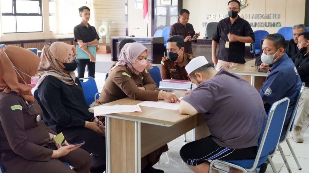 Tersangka Kasus Pembunuhan Punawirawan TNI di Lembang Bakal Disidang