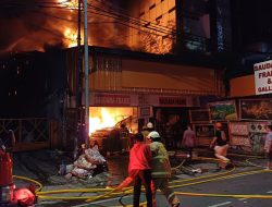 Kebakaran di Ruko Mampang Prapatan, Polisi Sedang Selidiki 7 Orang Meninggal Dunia